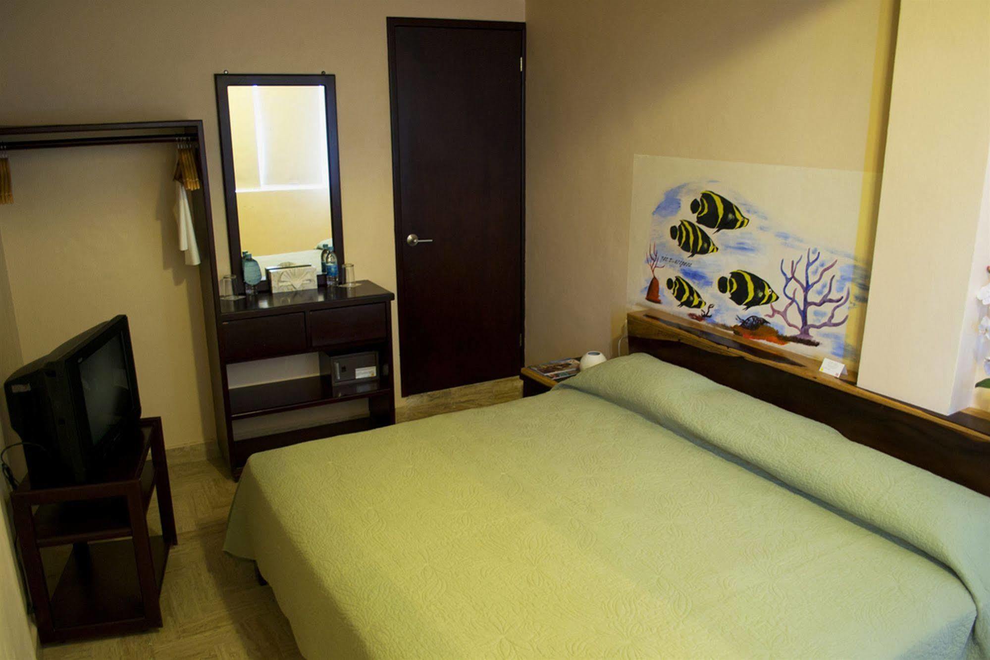 "5Th Av" Sol Del Caribe Apart Hotel (Adults Only) Playa del Carmen Eksteriør bilde